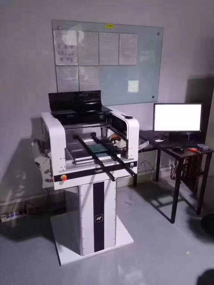Low And Deskotop Pick And Place Machine